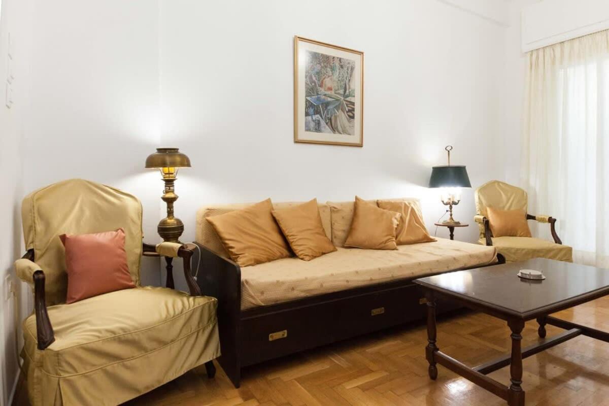 Charming Vintage 2Br Apartment With Balcony In Koukaki Athens Exterior photo